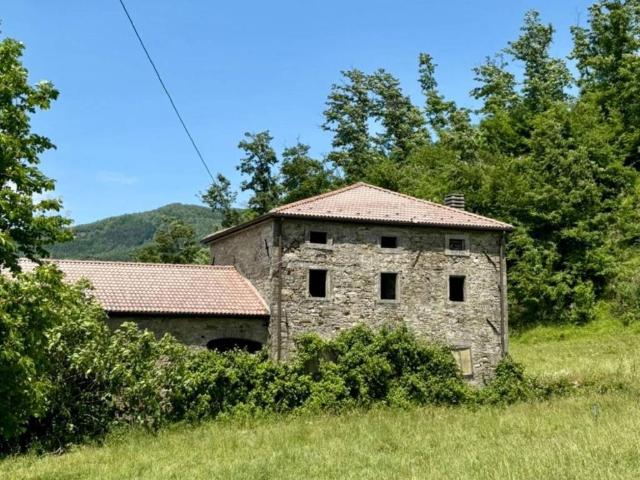 Rustico in vendita a Firenzuola, Toscana
