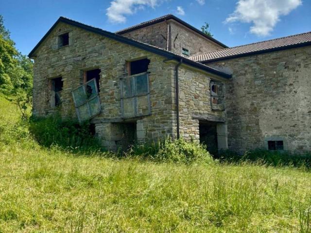 Rustico in vendita a Firenzuola, Toscana