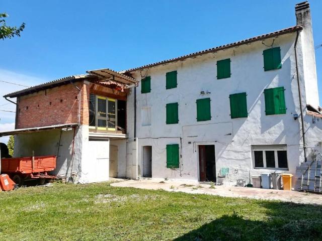 Rustico in vendita a Chions, Friuli-Venezia Giulia
