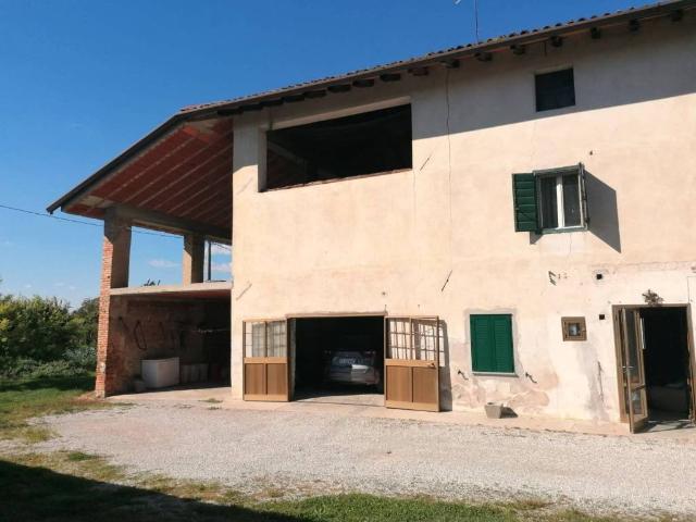Rustico in vendita a Fiumicello / Flumisel, Fiumicello Villa Vicentina / Flumisel Vile Visintine