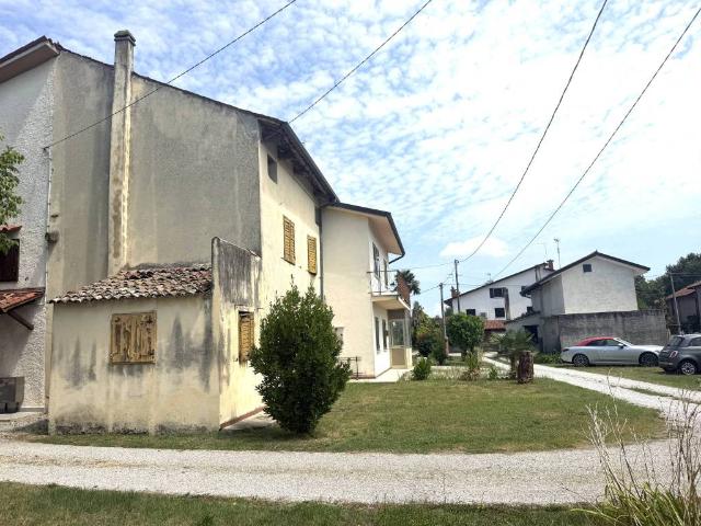 Rustico in vendita a Terzo Di Aquileia, Friuli-Venezia Giulia