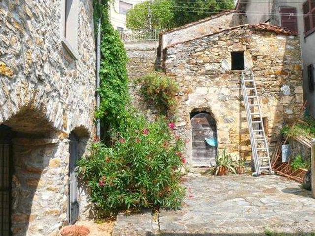 Rustico in vendita a Unione di comuni Montana Lunigiana, Fivizzano