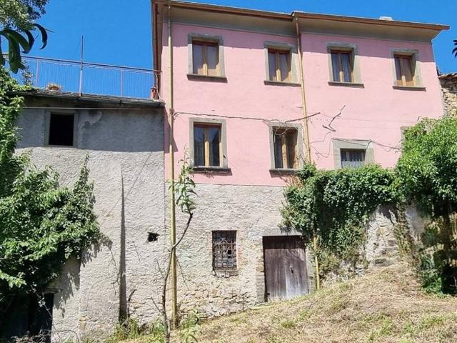 Rustico in vendita a Unione di comuni Montana Lunigiana, Fivizzano