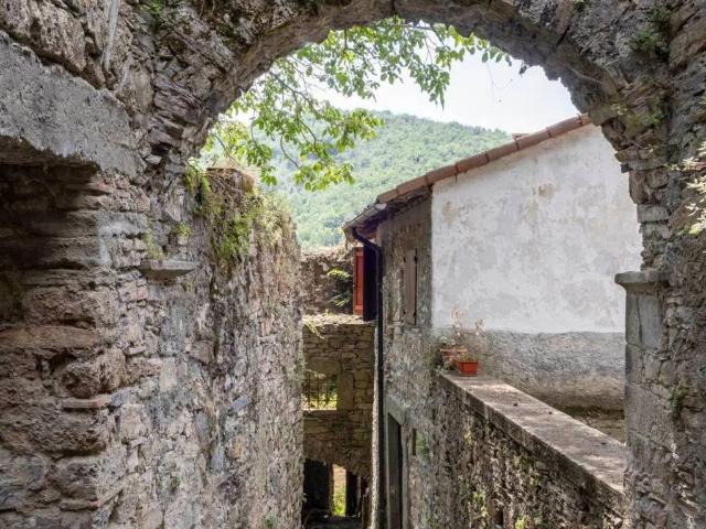 Rustico in vendita a Unione di comuni Montana Lunigiana, Fivizzano
