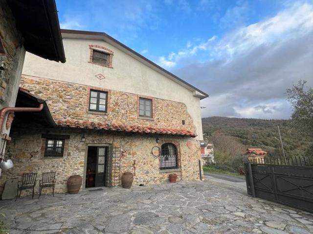 Rustico in vendita a Unione di comuni Montana Lunigiana, Fivizzano