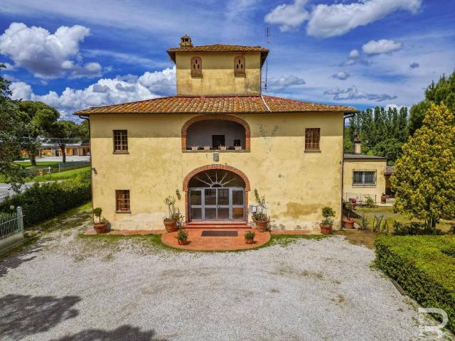 Rustico in vendita a Foiano Della Chiana, Toscana