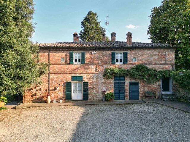 Rustico in vendita a Foiano Della Chiana, Toscana