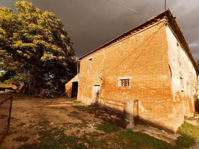 Rustico in vendita a Foiano Della Chiana, Toscana