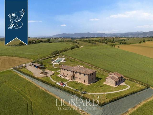 Rustico in vendita a Foiano Della Chiana, Toscana