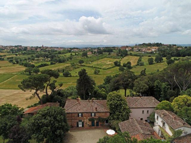 Rustico in vendita a Foiano Della Chiana, Toscana