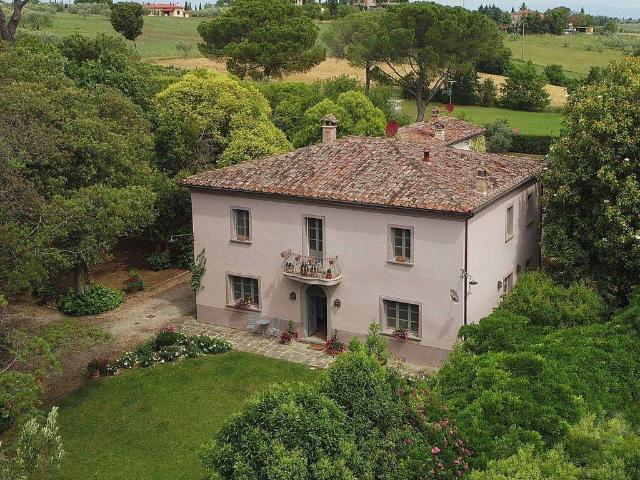 Rustico in vendita a Foiano Della Chiana, Toscana