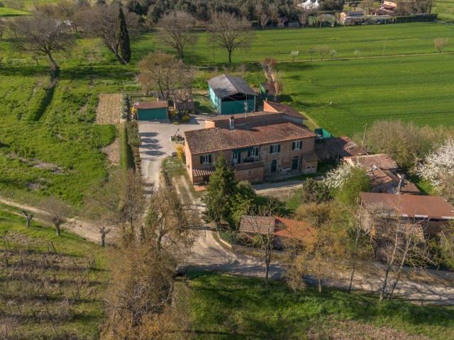 Rustico in vendita a Foiano Della Chiana, Toscana