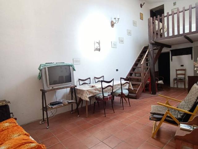 Rustico in vendita a Roccafranca, Foligno