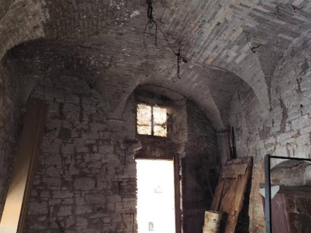 Rustico in vendita a Foligno, Umbria
