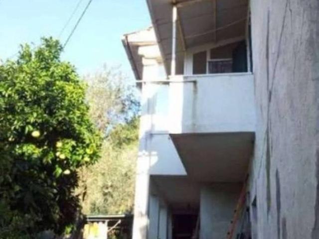 Rustico in vendita a Follo Alto, Follo