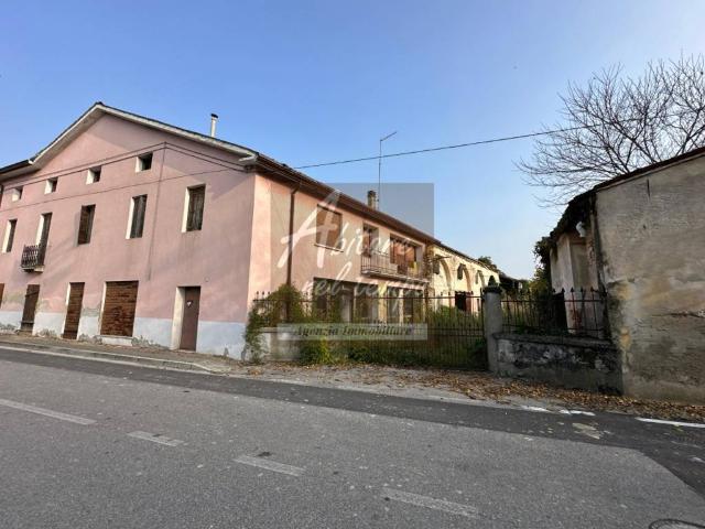 Rustico in vendita a Fontaniva, Veneto
