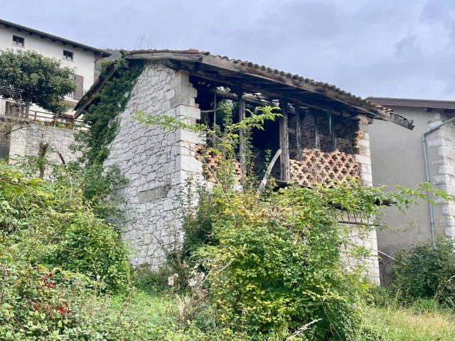 Rustico in vendita a Forgaria Nel Friuli, Friuli-Venezia Giulia