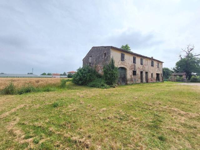 Rustico in vendita a Unione di Comuni della Romagna Forlivese, Quattro