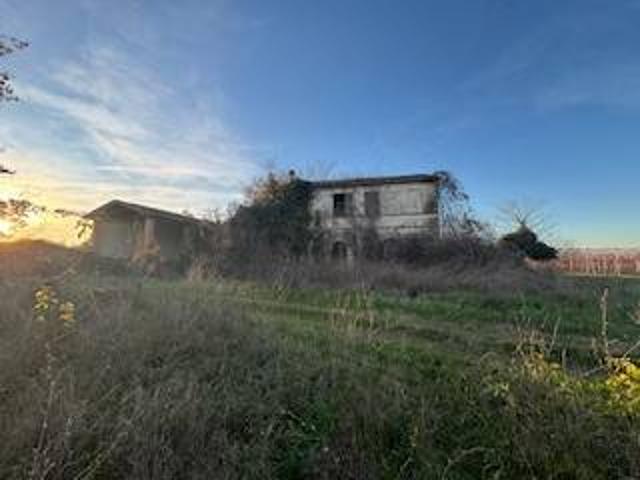 Rustico in vendita a Unione di Comuni della Romagna Forlivese, Quattro
