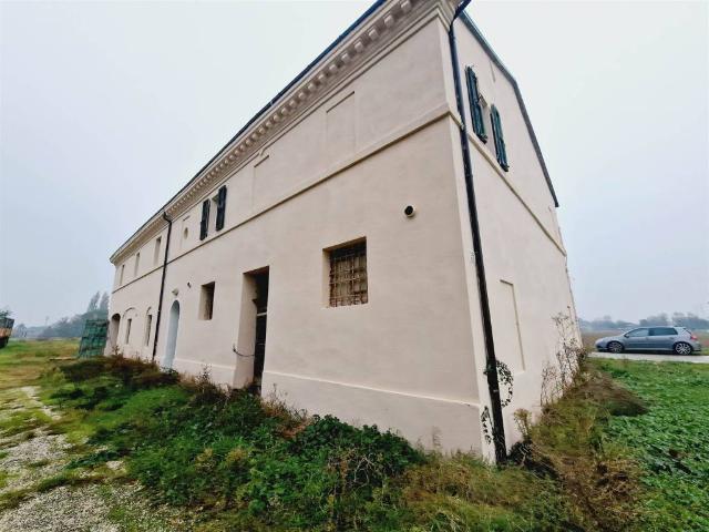 Rustico in vendita a Unione di Comuni della Romagna Forlivese, Quattro