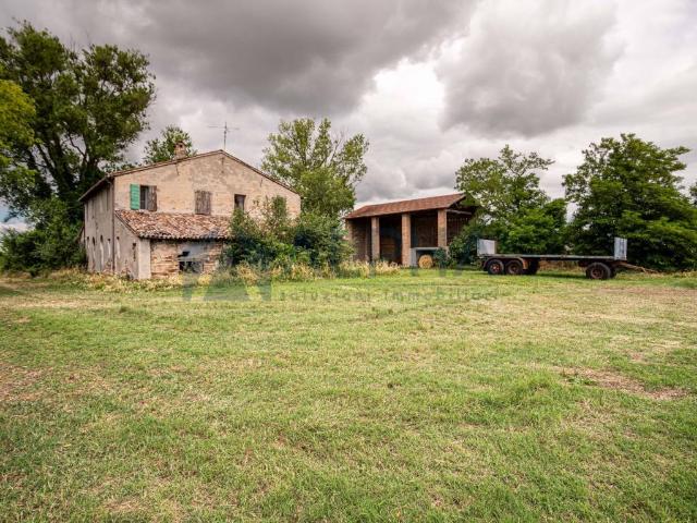 Rustico in vendita a Unione di Comuni della Romagna Forlivese, Quattro