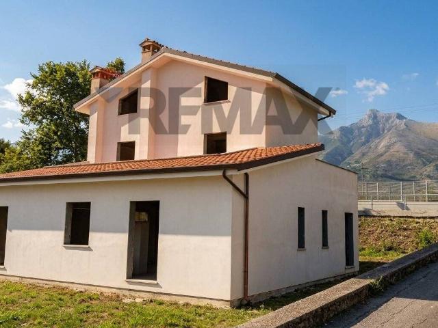 Appartamento in vendita a Gianola, Formia