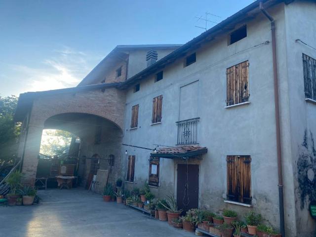 Rustico in vendita a Unione dei comuni del Distretto Ceramico, Formigine