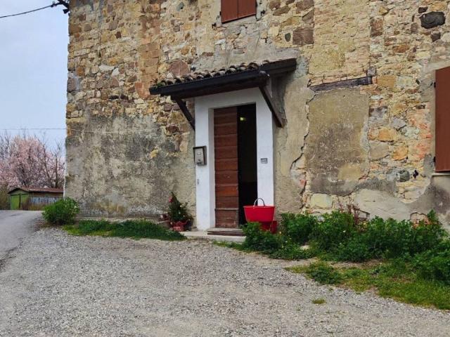 Rustico in vendita a Fornovo Di Taro, Reggio Emilia