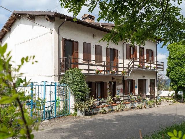 Rustico in vendita a Fortunago, Lombardia