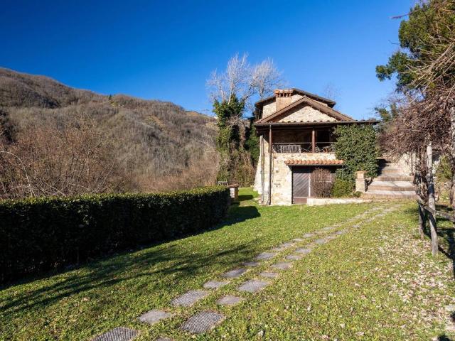 Rustico in vendita a Unione Comuni Garfagnana, Fosciandora