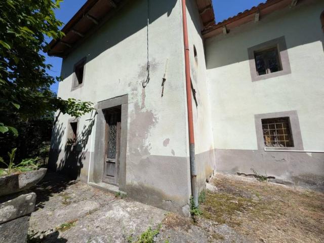 Rustico in vendita a Unione Comuni Garfagnana, Fosciandora