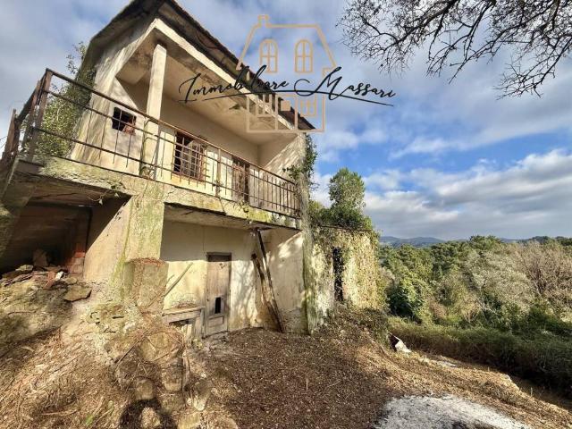 Rustico in vendita a Unione di comuni Montana Lunigiana, Fosdinovo