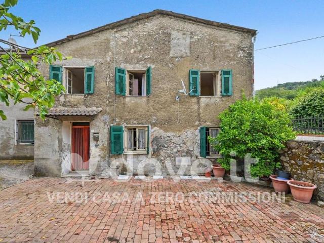 Rustico in vendita a Unione di comuni Montana Lunigiana, Fosdinovo