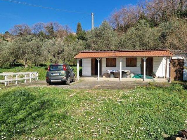 Rustico in vendita a Unione di comuni Montana Lunigiana, Fosdinovo