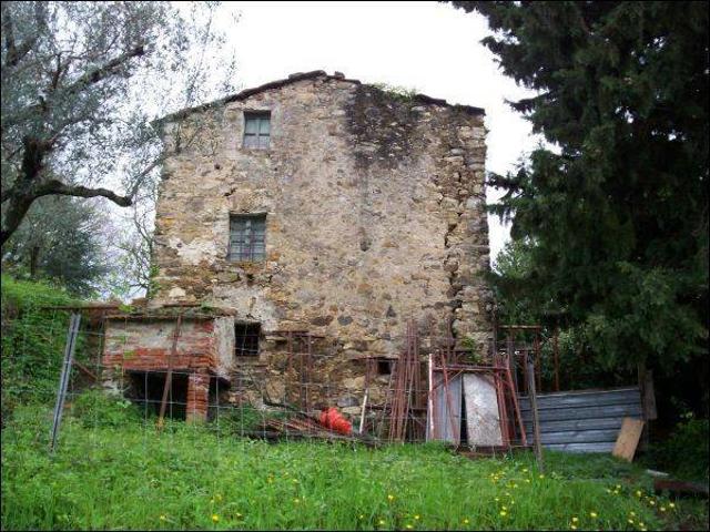 Rustico in vendita a Unione di comuni Montana Lunigiana, Fosdinovo