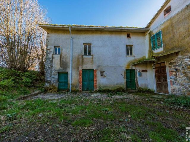 Rustico in vendita a Unione di comuni Montana Lunigiana, Fosdinovo