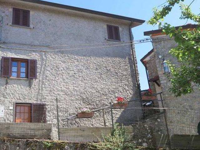 Rustico in vendita a Unione di comuni Montana Lunigiana, Fosdinovo