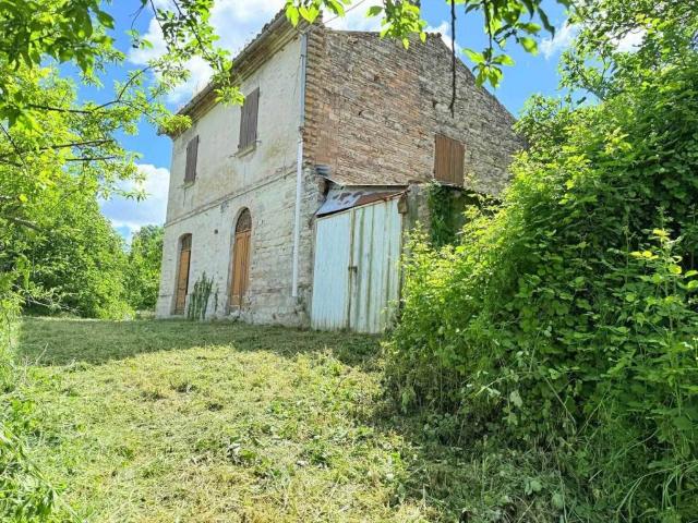 Rustico in vendita a Monte Celso, Marche