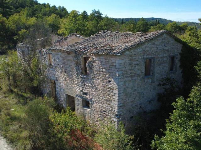 Rustico in vendita a Centro storico, Fossombrone