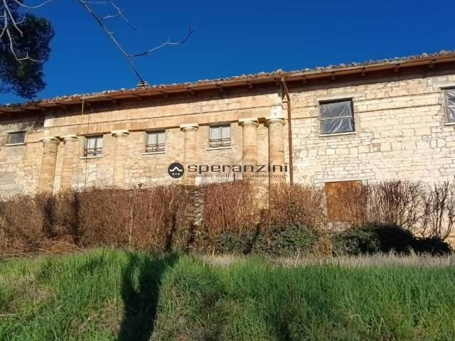 Rustico in vendita a San Martino del Piano, Fossombrone