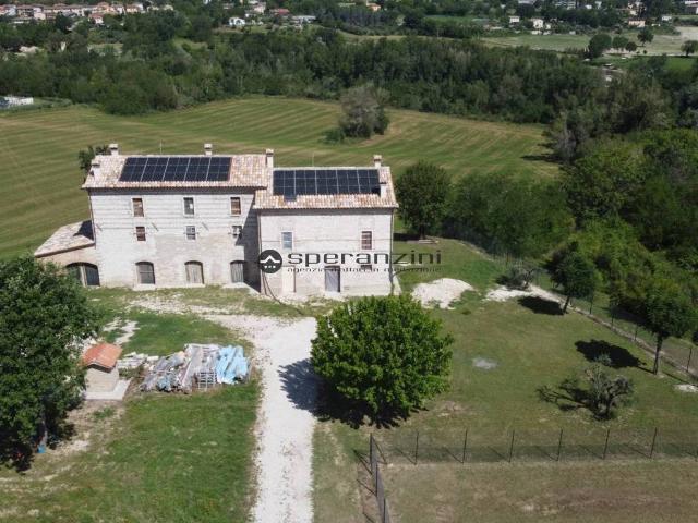 Rustico in vendita a Marche, Pesaro E Urbino
