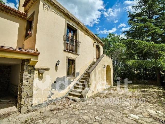 Rustico in vendita a Francavilla Di Sicilia, Sicilia