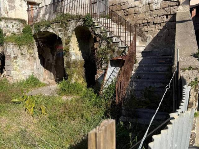 Rustico in vendita a Francolise, Campania
