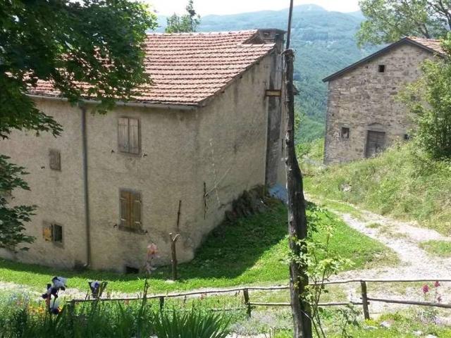 Rustico in vendita a Unione dei comuni del Distretto Ceramico, Frassinoro