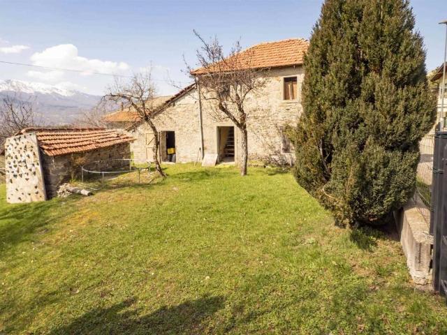 Rustico in vendita a Unione dei comuni del Distretto Ceramico, Frassinoro