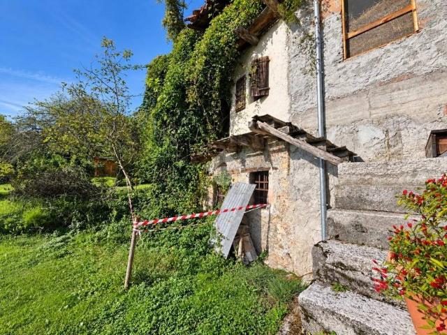 Rustico in vendita a Casasola / Cjasesole, Frisanco / Frisanc
