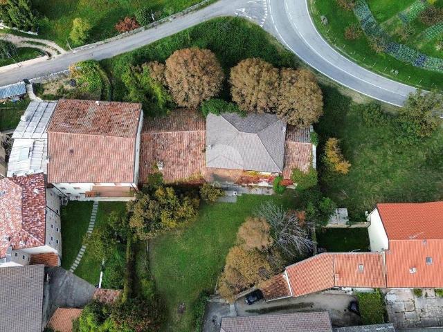 Rustico in vendita a Fumane, Veneto