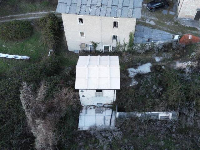 Rustico in vendita a Fumane, Veneto