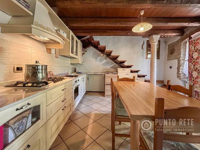 Rustico in vendita a Mazzurega, Fumane