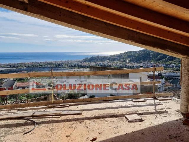 Rustico in vendita a Grotte, Furci Siculo